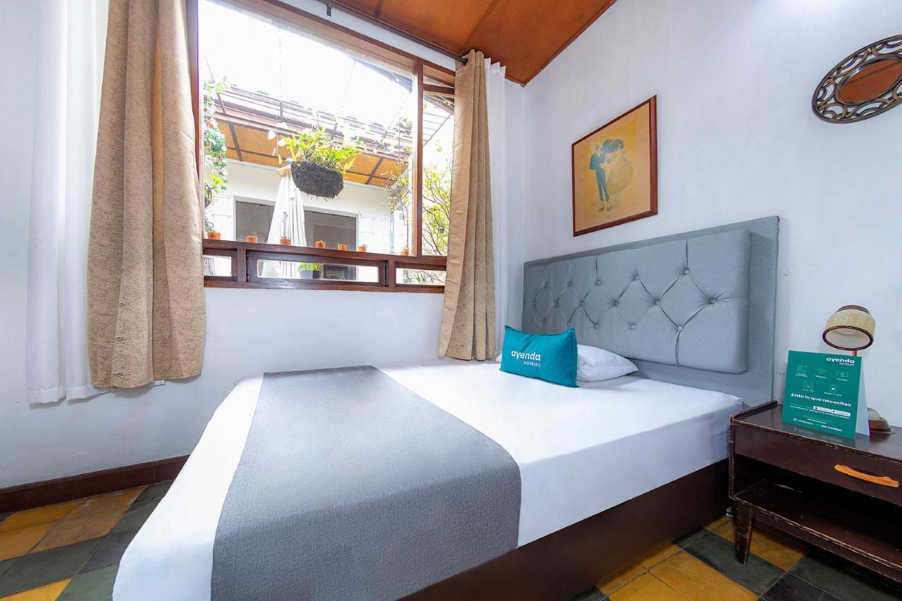 Ayenda Sarayu House Hotel Medellin Exterior photo