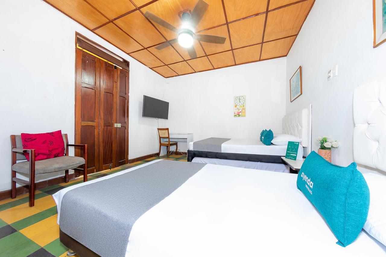 Ayenda Sarayu House Hotel Medellin Exterior photo